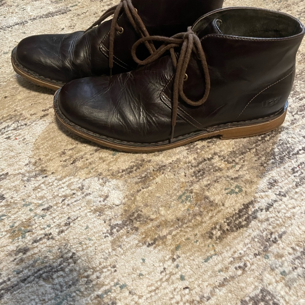 UGG Men's Dark Brown Chukka Boots - Picture 3 of 13